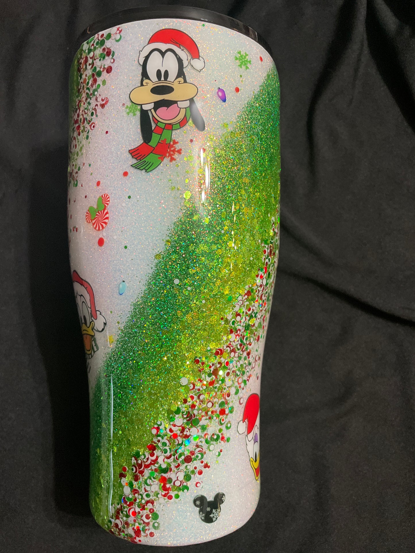 24oz Friends Christmas Tumbler (B3)