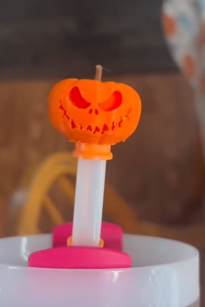 Jack-o’-lantern straw topper