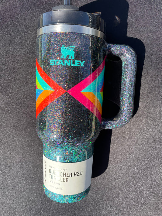 (15) Black Geo teal bottom 40 oz Stanley