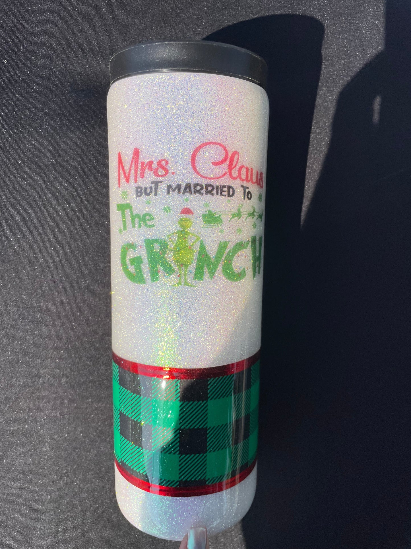 Mrs Claus Married to Grinch 20oz (B3)