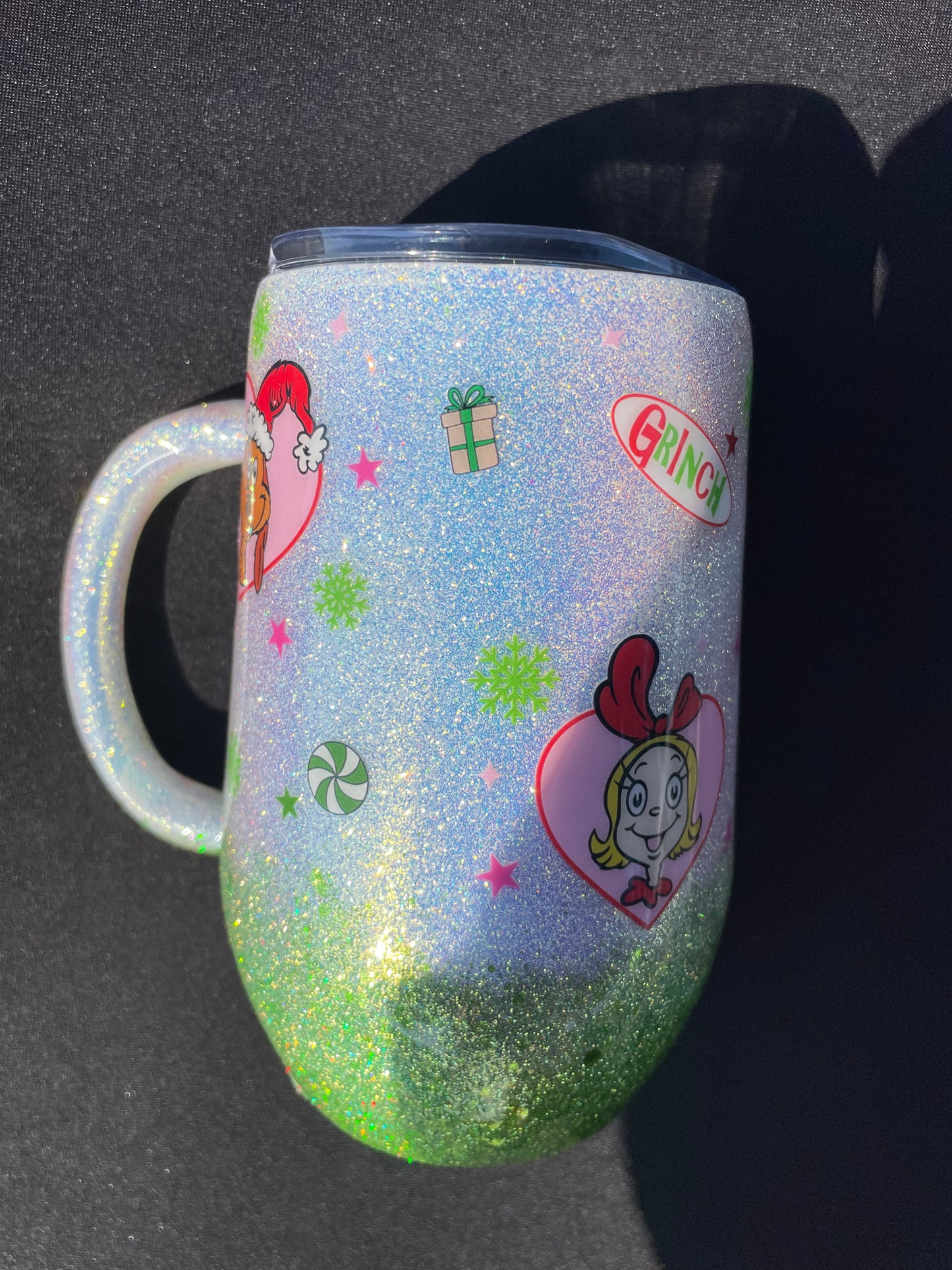 Grinch 15 oz w/ handle (B3)