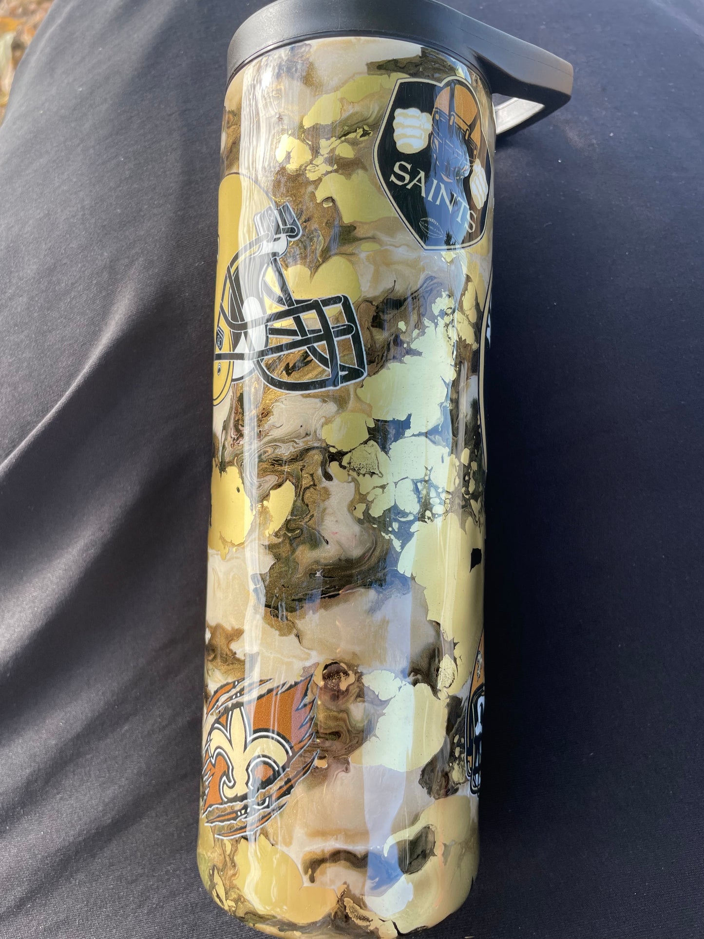 N.O.Saints 20 oz Skinny Flip straw (b4c32)